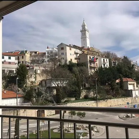 Apartman Vigo Apartment *